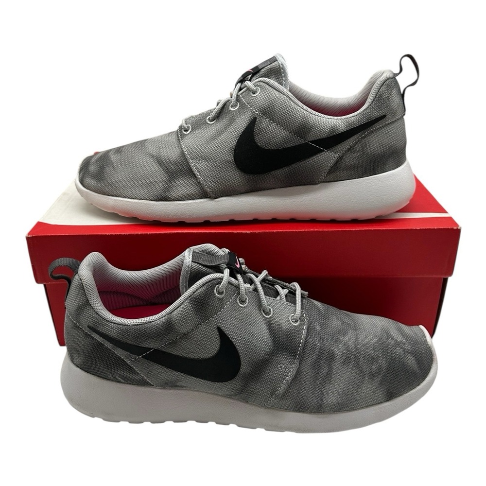 Nike RosheRun Print Running Shoes Mens Sz 8 Wolf Grey/Black Sneakers 655206-001